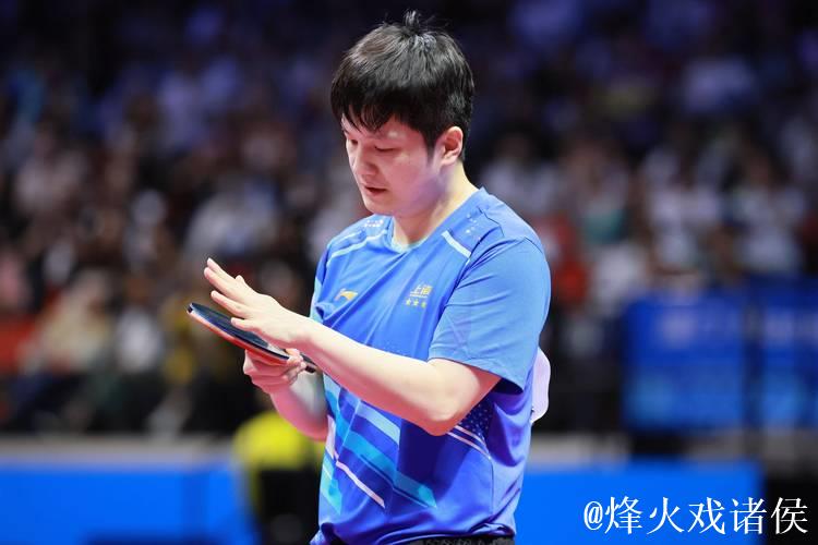 樊振东4-1战胜薛飞 晋级十五运会男单八强 樊振东4-1战胜薛飞 晋级十五运会男单八强